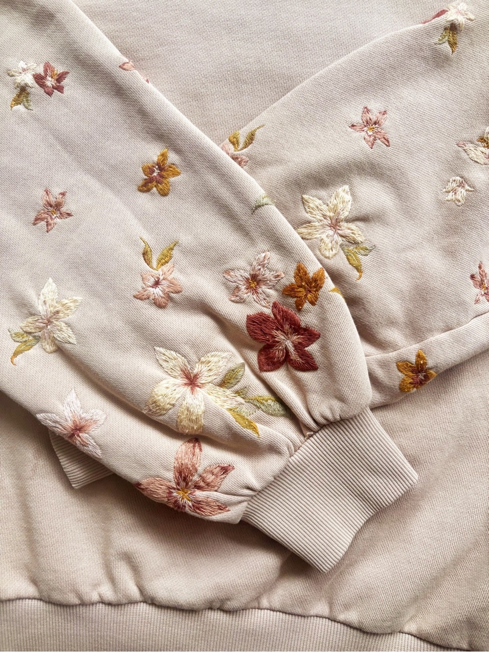 Driftwood Brie Floral Embroidered Crewneck Sweatshirt Antique Pink Anthropologie - Picture 5 of 7
